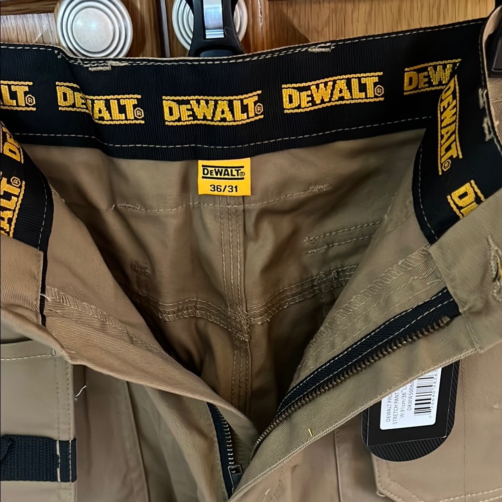 DEWALT Tradesman Work Pants - Picture 2 of 7